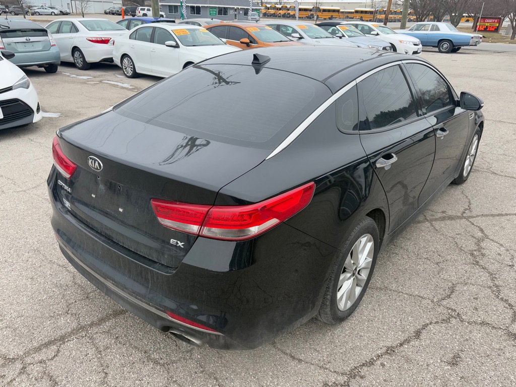 Used 2017 Kia Optima EX image 4