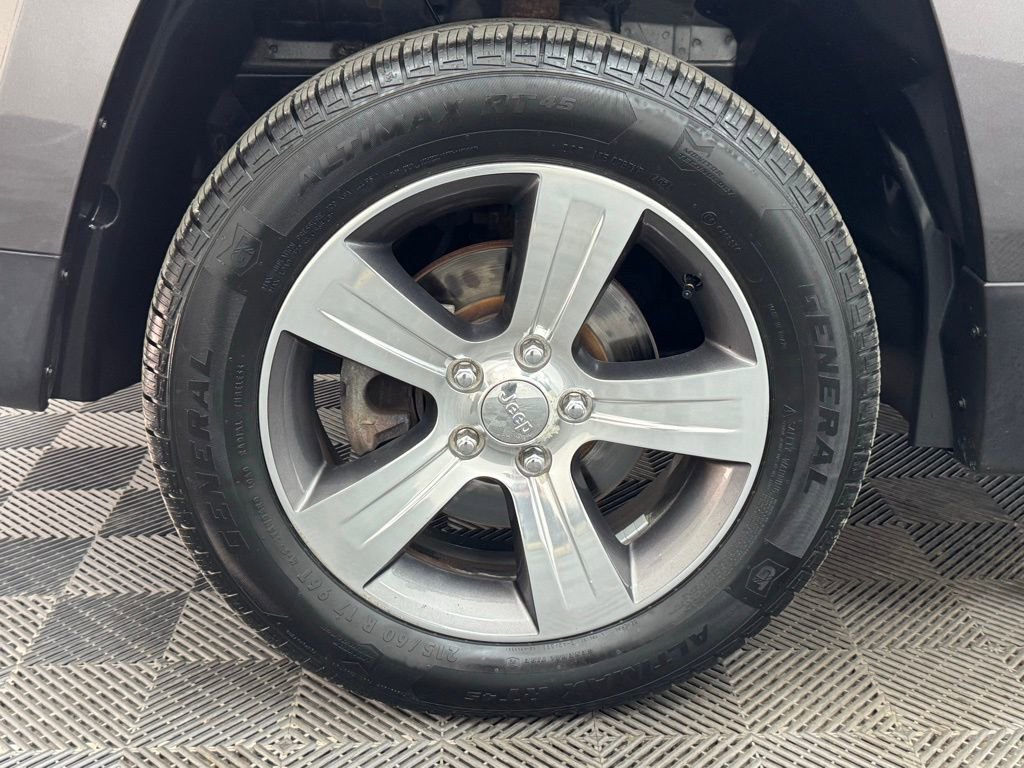 Used 2017 Jeep Patriot High Altitude image 14