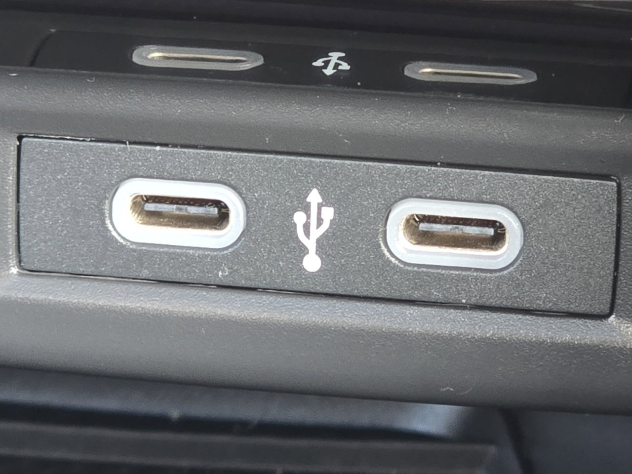 Used 2025 Volkswagen Jetta SE image 8