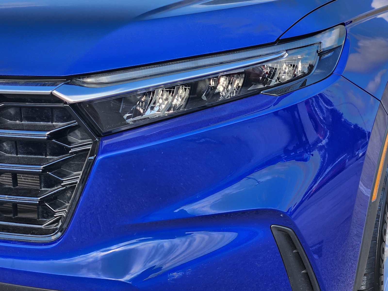 Used 2023 Honda CR-V EX image 7