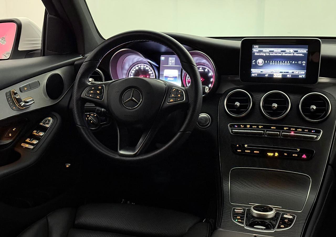 Used 2019 Mercedes-Benz GLC 300 4MATIC w/ Premium Package image 28