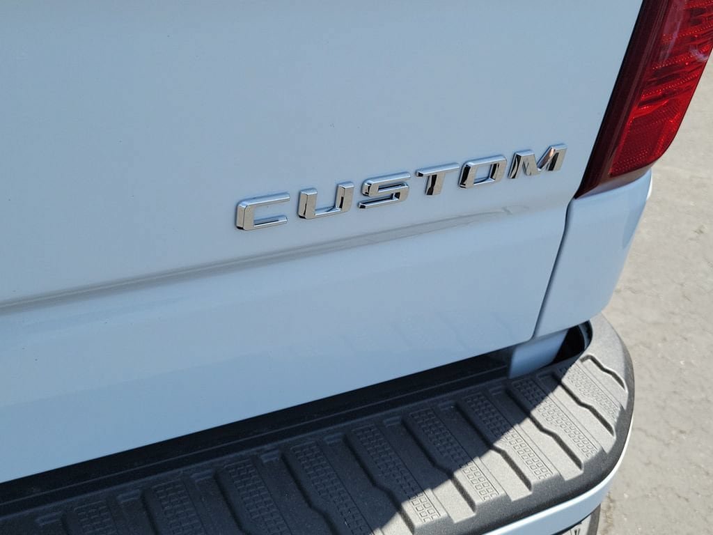 New 2026 Chevrolet Silverado 1500 Custom RWD image 21
