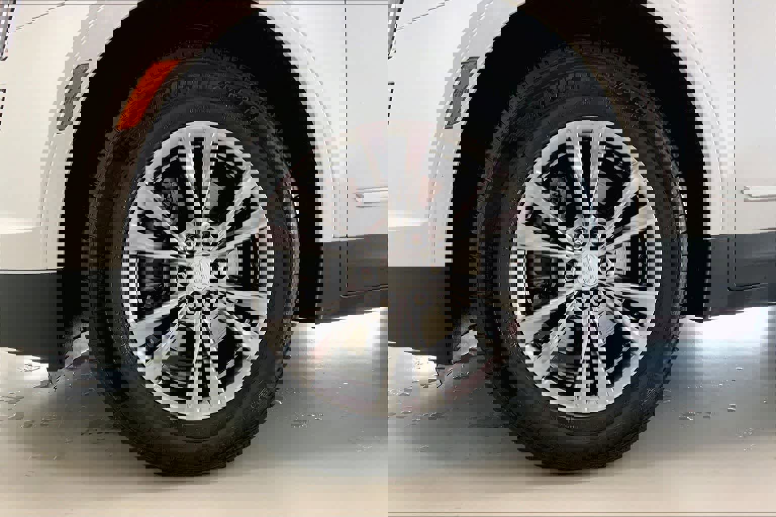 Used 2023 Cadillac XT5 Premium Luxury AWD/4WD image 8