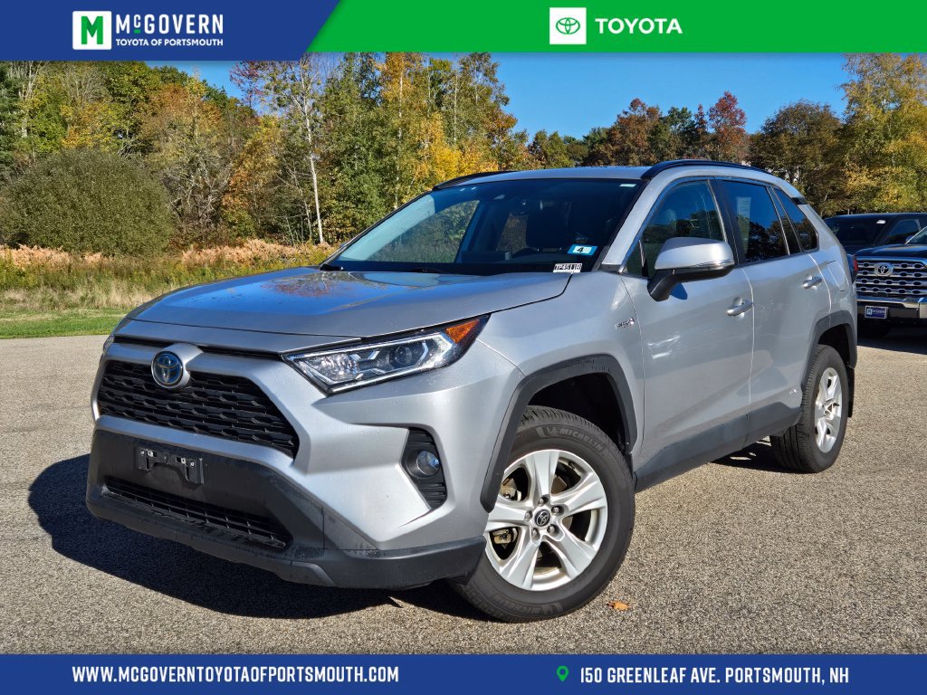 Used 2021 Toyota RAV4 XLE AWD/4WD image 1