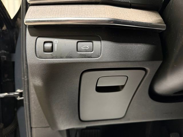 Used 2021 Volvo XC90 T6 Inscription image 13