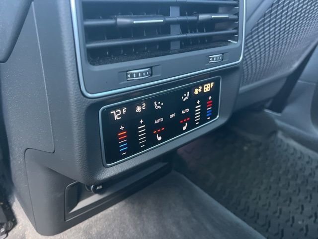 Used 2024 Audi SQ8 Premium Plus image 35