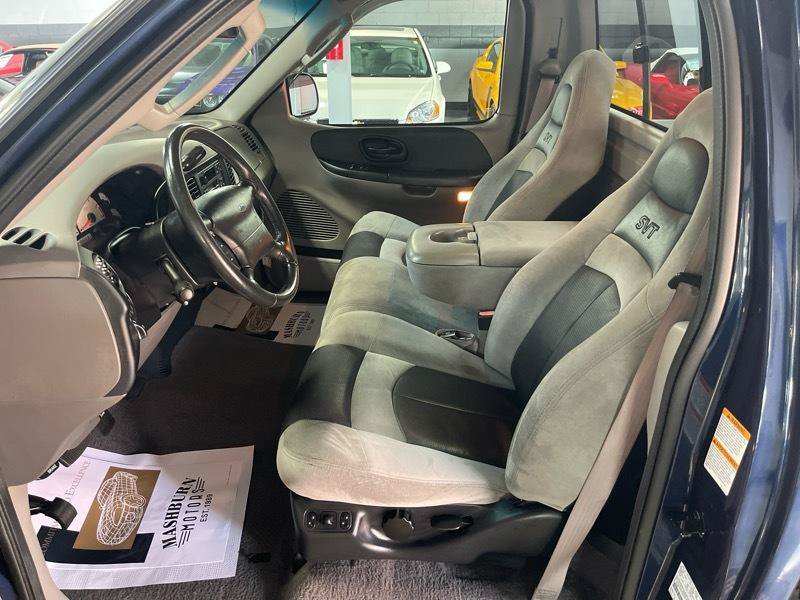 Used 2002 Ford F150 Lightning RWD image 68