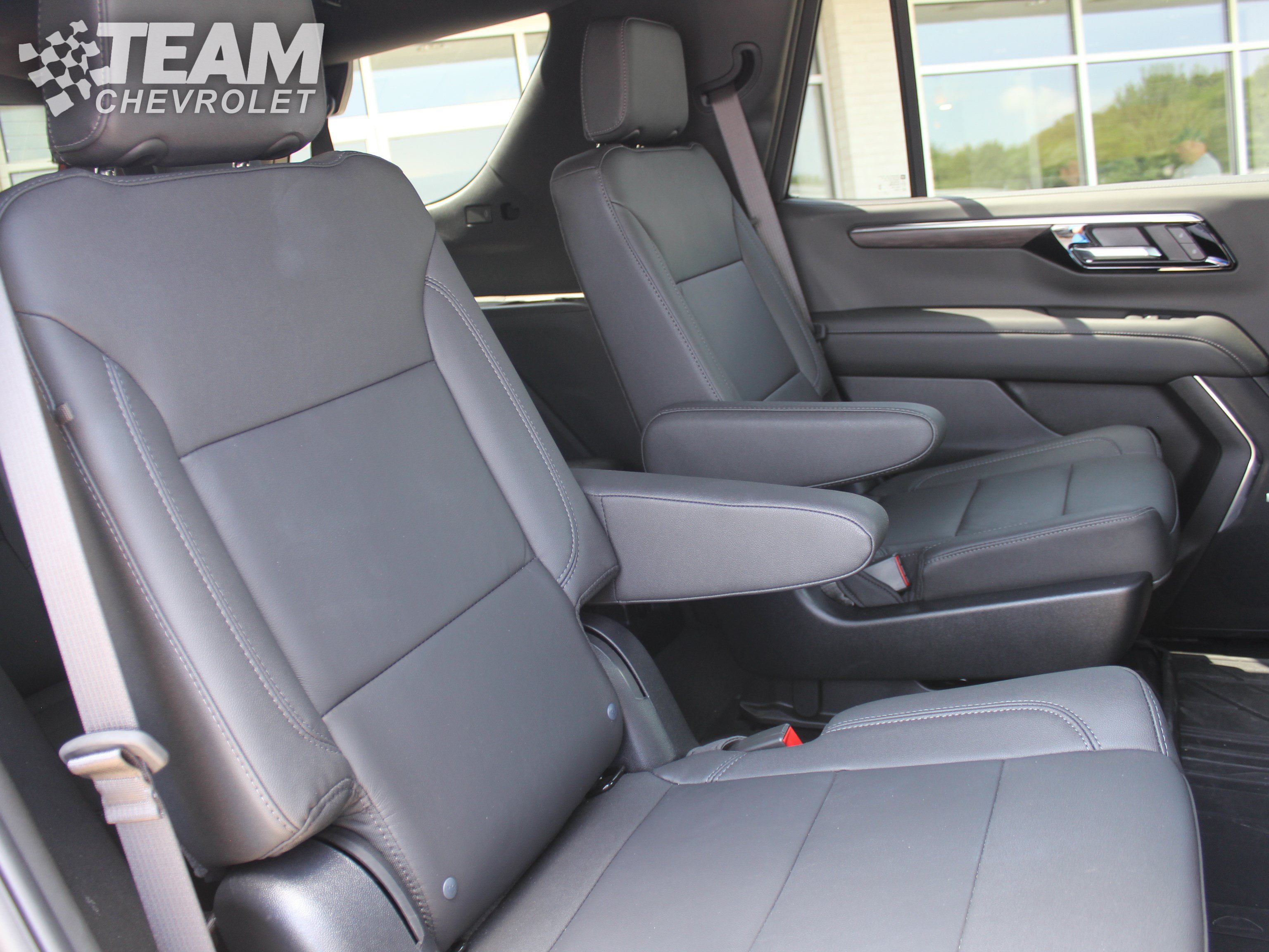 Used 2026 Chevrolet Tahoe LT w/ Comfort Package AWD/4WD image 26