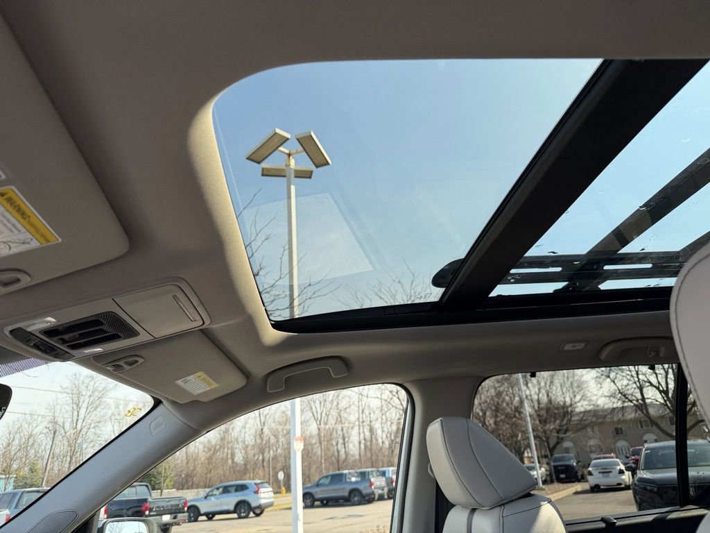 New 2026 Honda Pilot Touring image 15