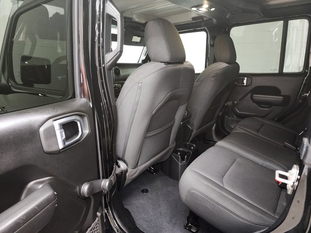 Used 2023 Jeep Wrangler Unlimited Sport AWD/4WD image 22