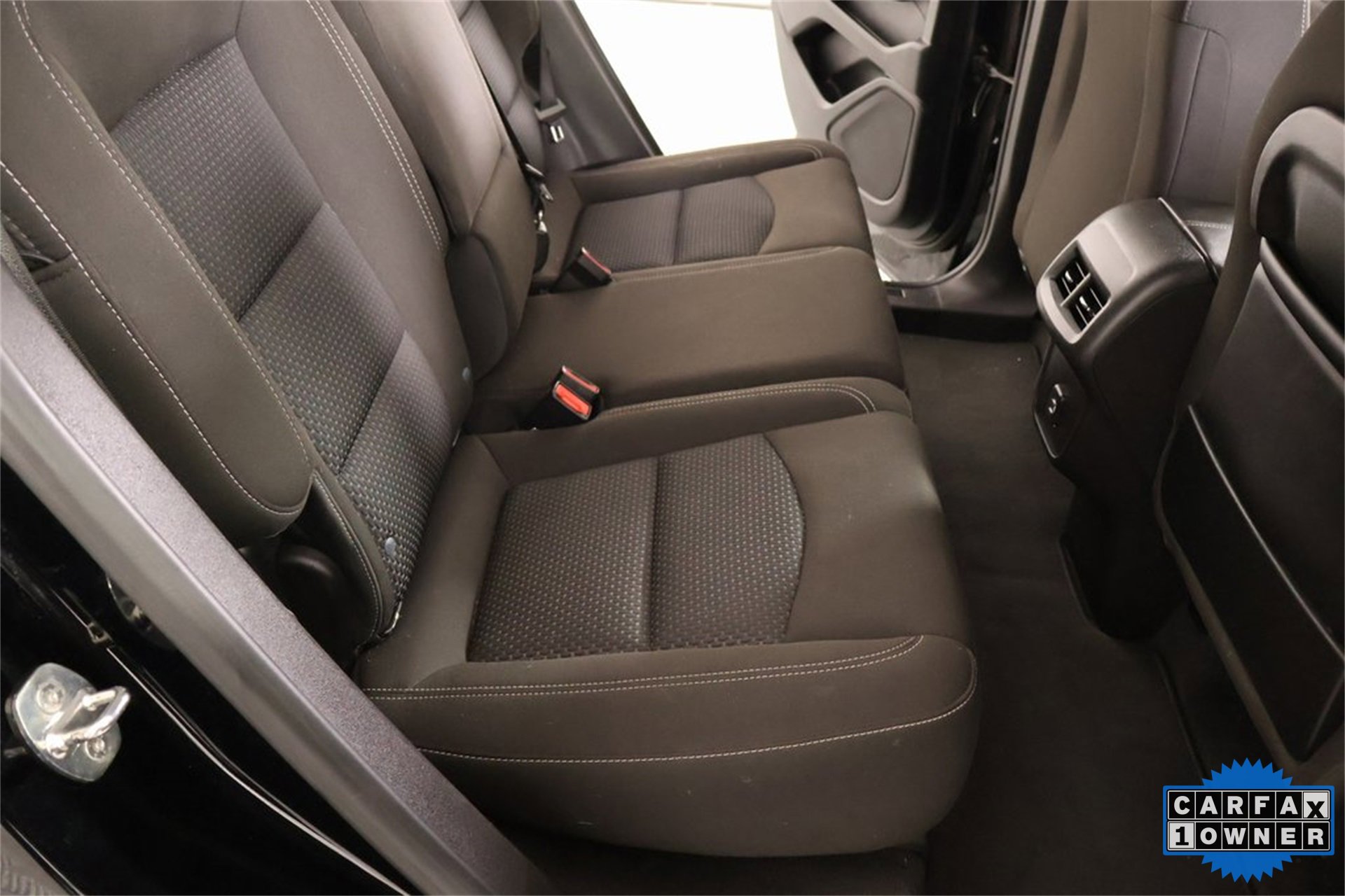 Used 2023 GMC Terrain SLE w/ Elevation Edition image 13