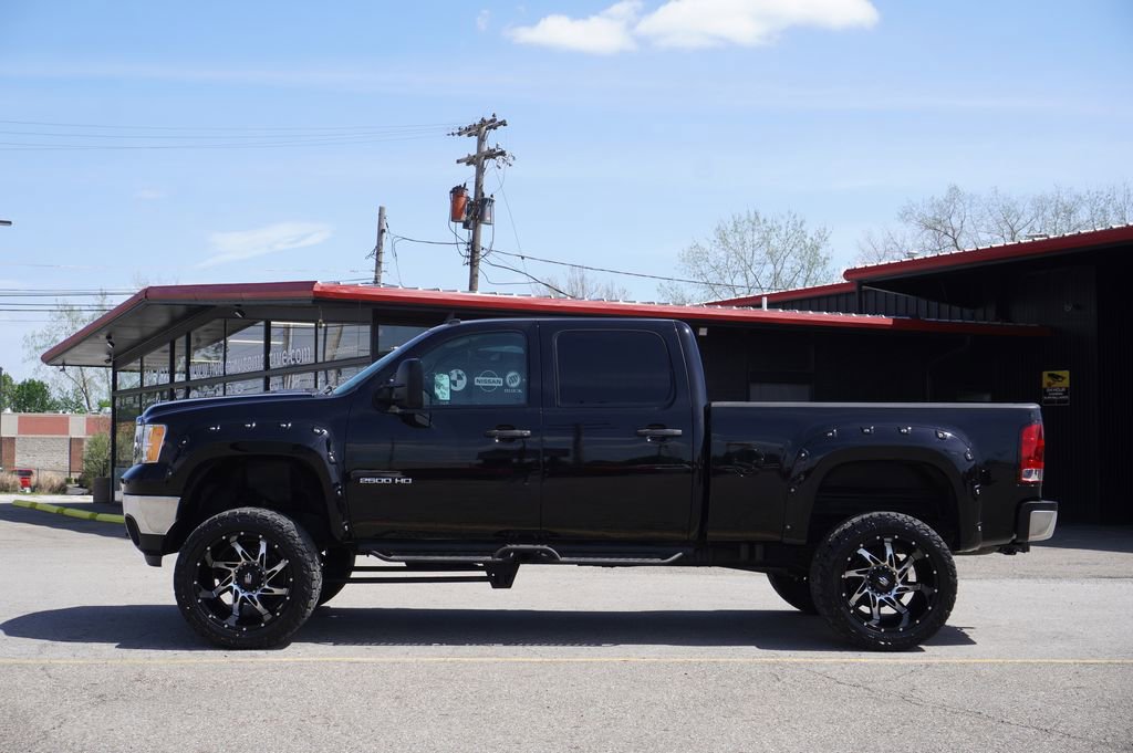Used 2014 GMC Sierra 2500 SLE w/ SLE Preferred Package image 4