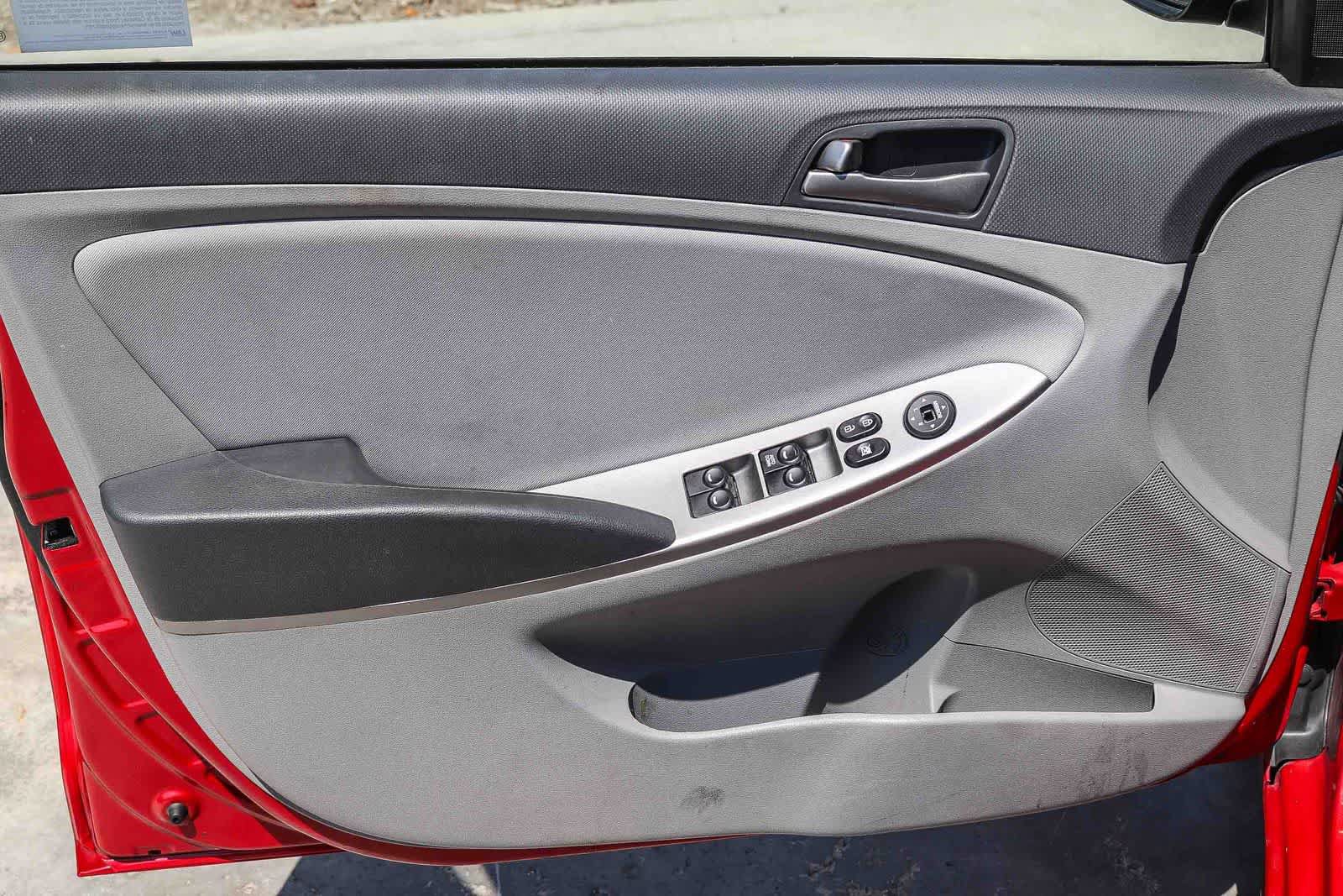 Used 2017 Hyundai Accent SE FWD image 20