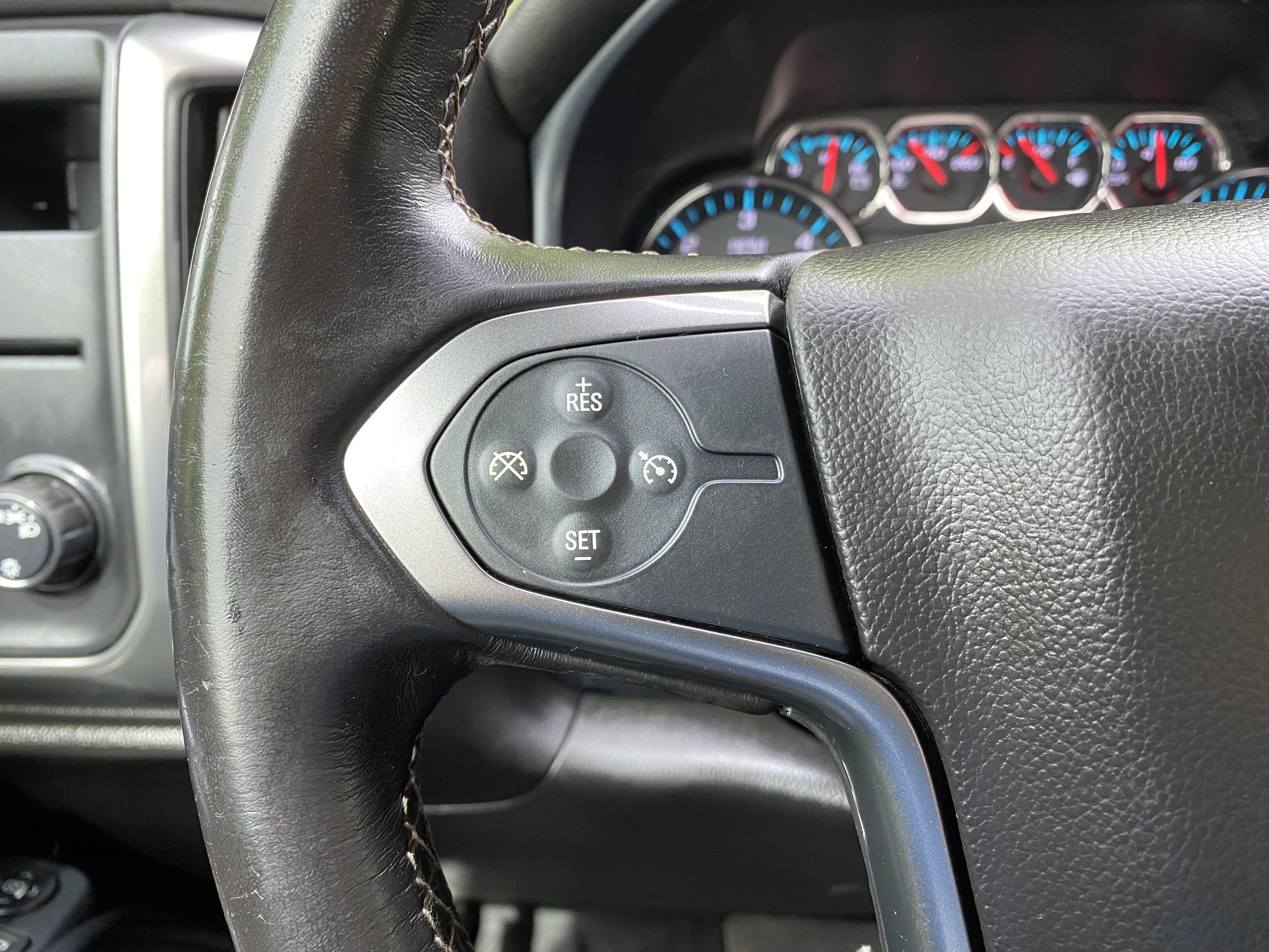 Used 2018 Chevrolet Silverado 1500 LT image 20