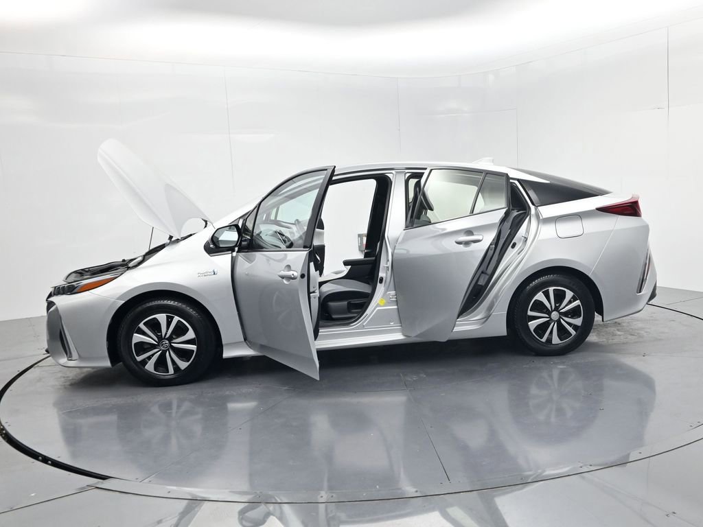 Used 2017 Toyota Prius Prime Plus w/ Carpet Mat Package FWD image 58