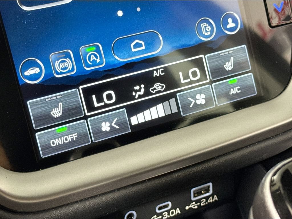 Used 2025 Subaru Legacy Premium AWD/4WD image 19