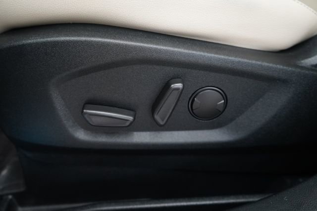 Used 2020 Ford Edge Titanium w/ Equipment Group 301A image 14