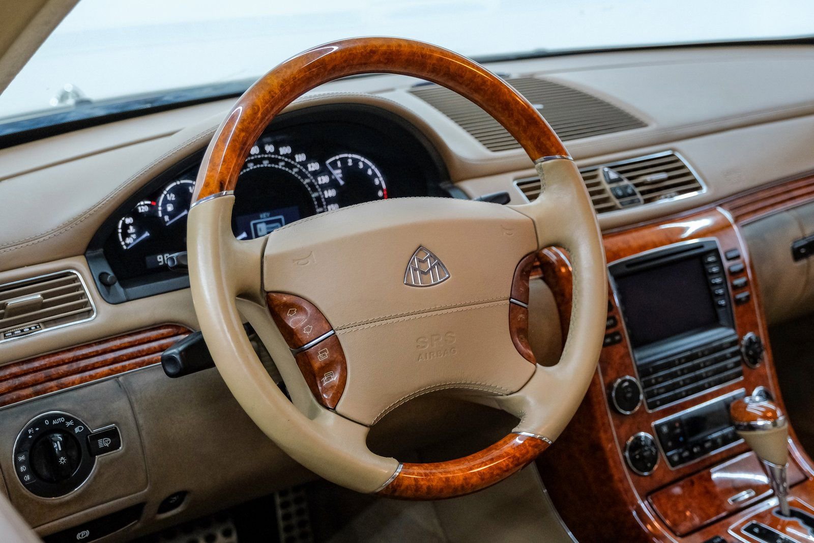 Used 2005 Maybach 57 image 15