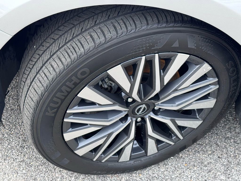 Used 2024 Nissan Altima 2.5 SV image 38