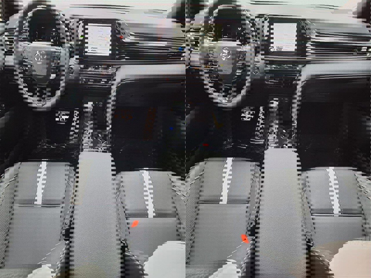 Certified 2025 Toyota Camry SE image 11