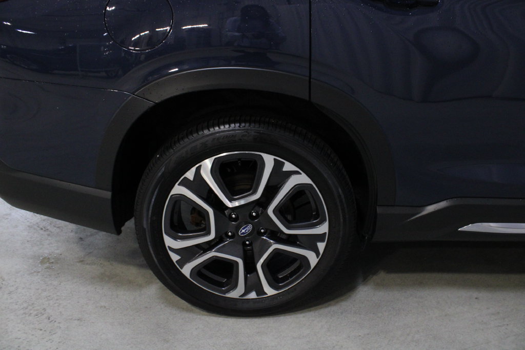 Used 2024 Subaru Ascent Limited AWD/4WD image 29
