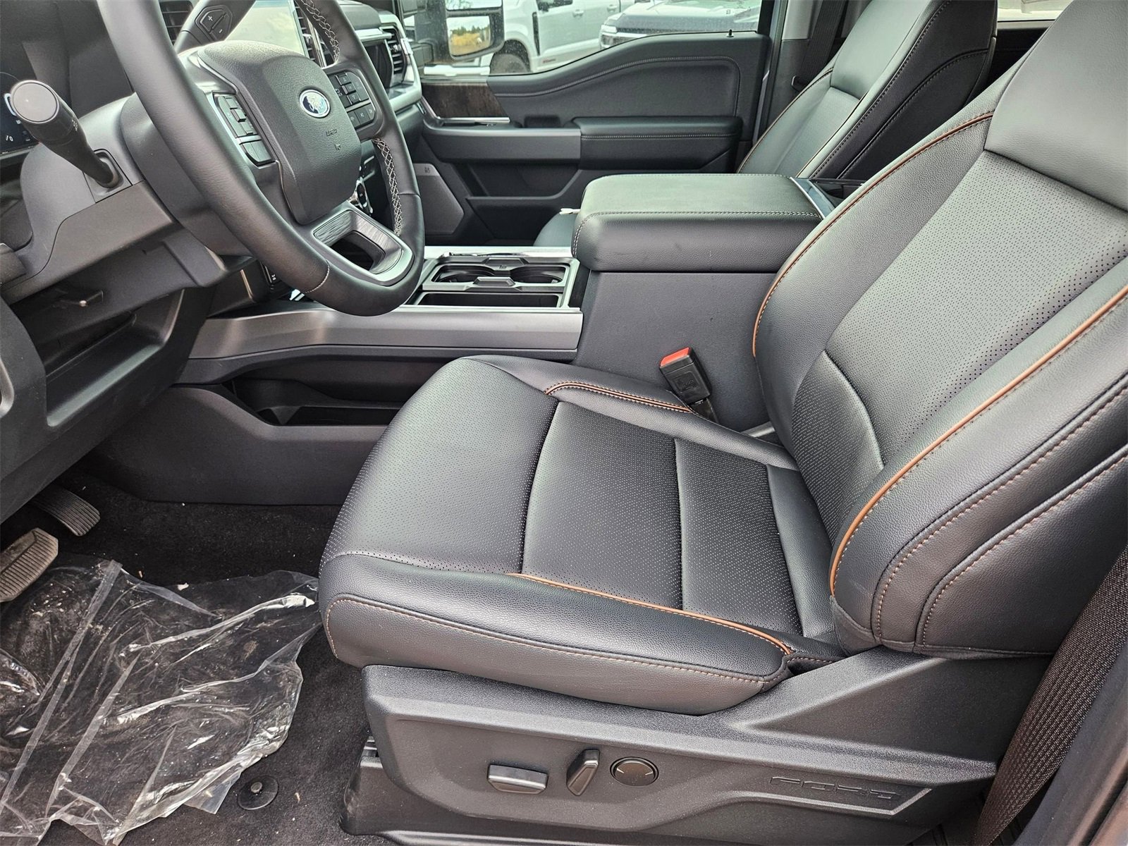 New 2025 Ford F350 Lariat w/ Lariat Ultimate Package image 11