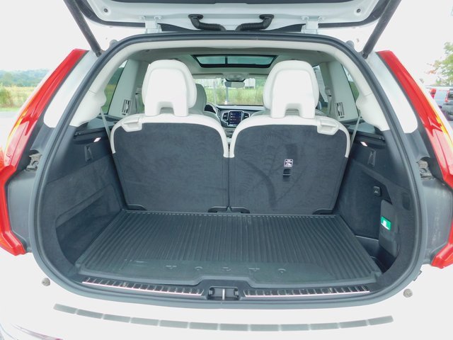 Used 2024 Volvo XC90 B6 Plus w/ Protection Package Premier image 13