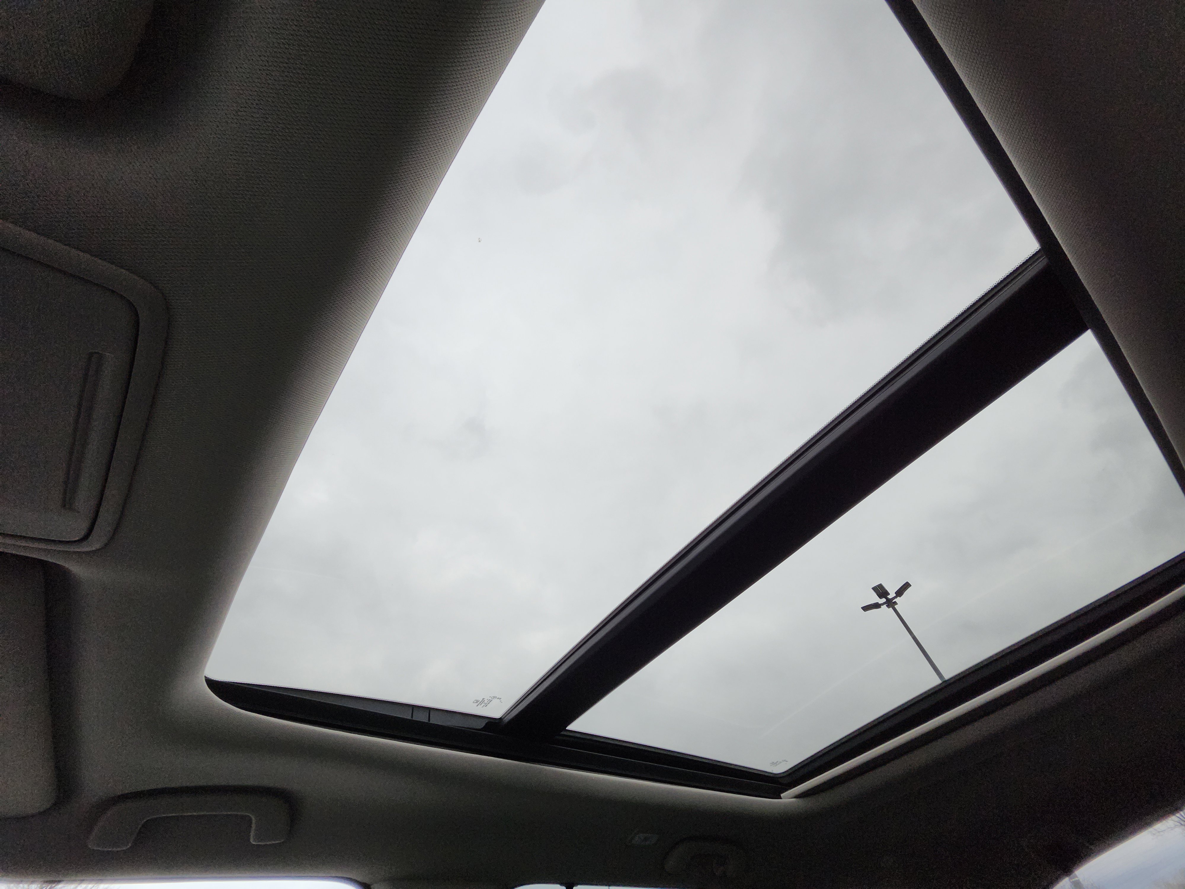 Used 2023 Honda Pilot Elite image 2