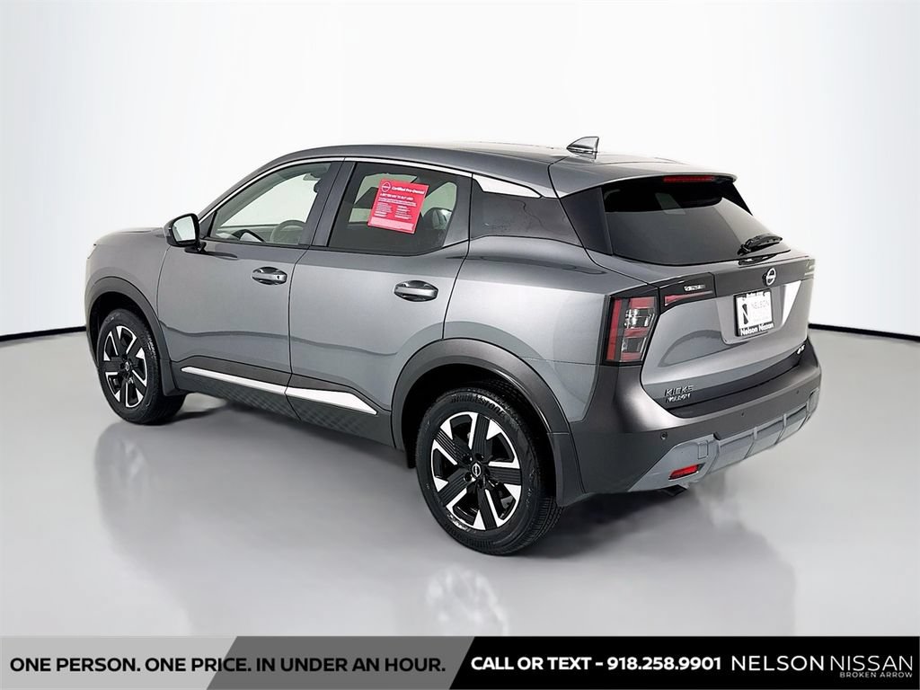 Used 2025 Nissan Kicks SV AWD/4WD image 7