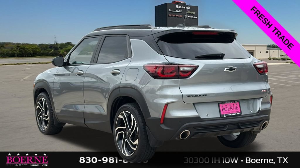 Used 2025 Chevrolet TrailBlazer RS w/ Convenience Package FWD image 5