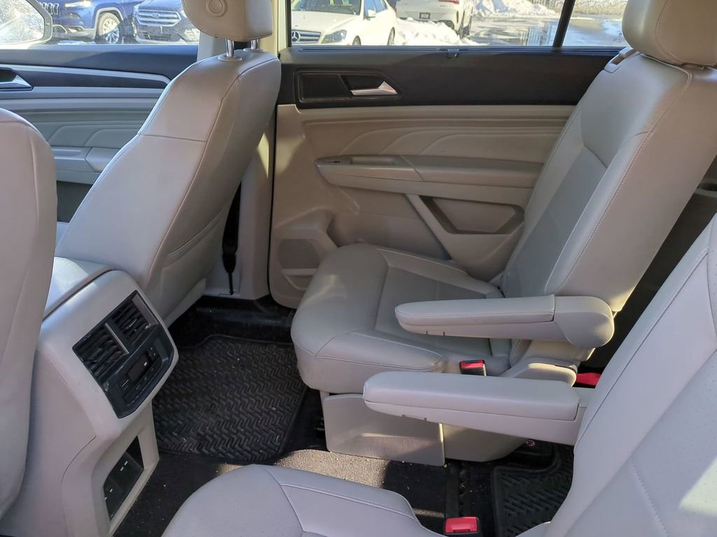Used 2021 Volkswagen Atlas SEL R-Line image 31