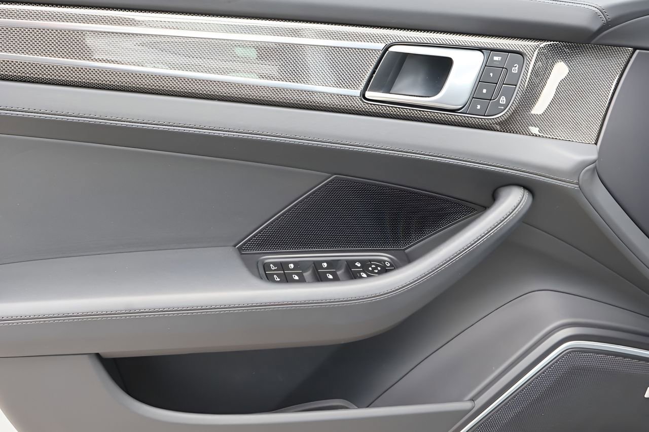 Used 2022 Porsche Panamera 4S image 13