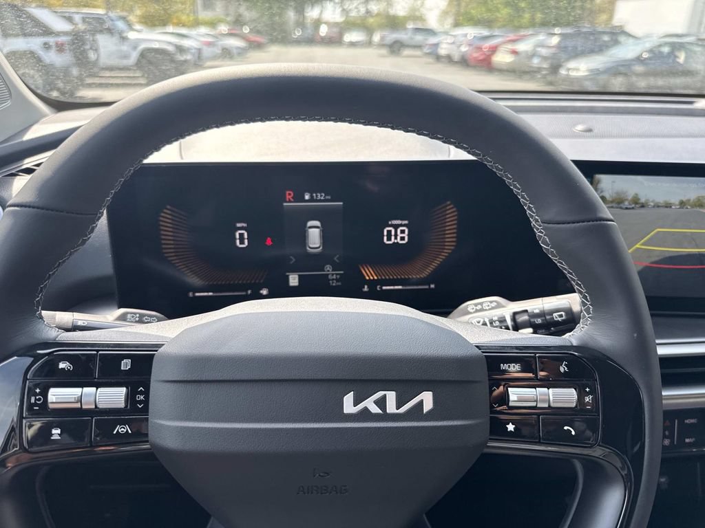 New 2026 Kia Sorento LX FWD image 11