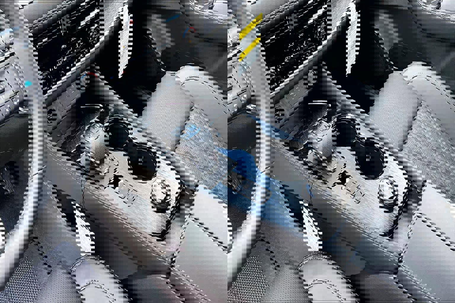 New 2026 Nissan Rogue Platinum image 7