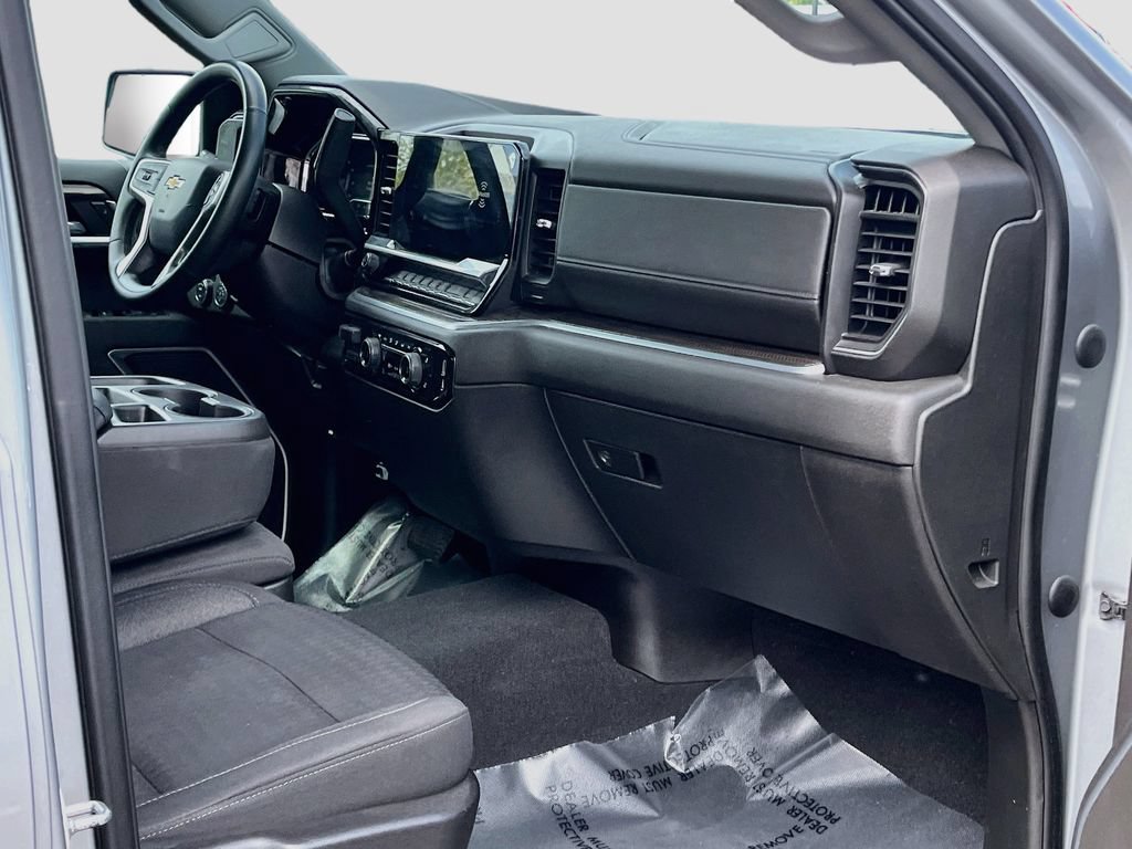 Used 2023 Chevrolet Silverado 1500 RST AWD/4WD image 28