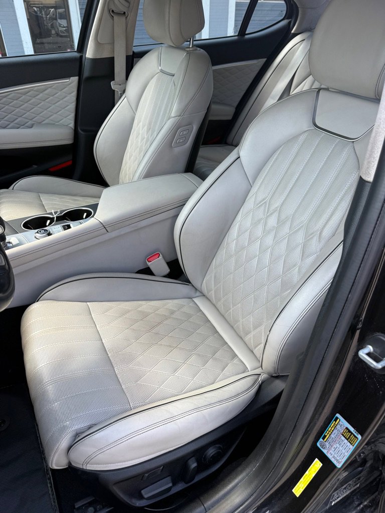 Used 2019 Genesis G70 2.0T Advanced w/ Prestige Package AWD/4WD image 10