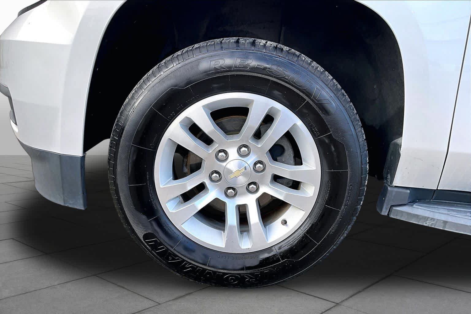 Used 2019 Chevrolet Tahoe LS w/ Max Trailering Package AWD/4WD image 11