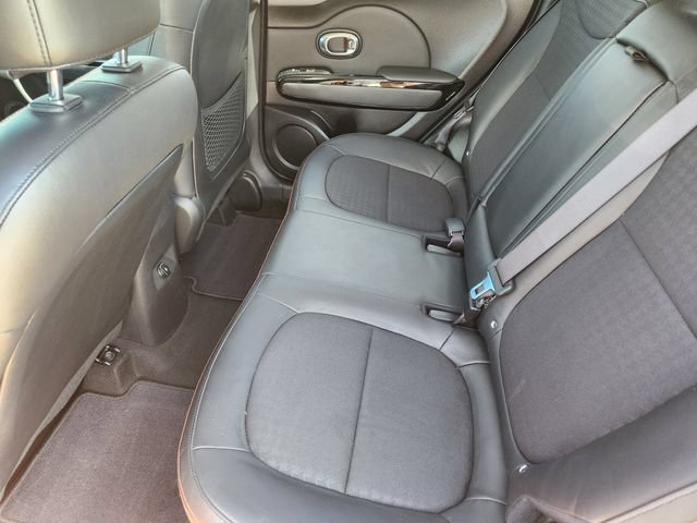 Used 2018 Kia Soul ! w/ Tech Package FWD image 31