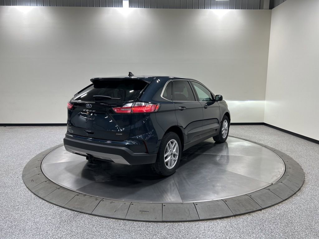 Certified 2024 Ford Edge SEL w/ Convenience Package AWD/4WD image 7