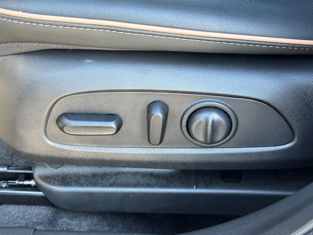 Used 2025 Buick Envista Avenir image 23