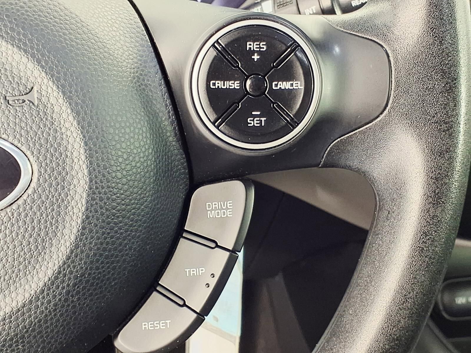 Used 2017 Kia Soul + FWD image 16