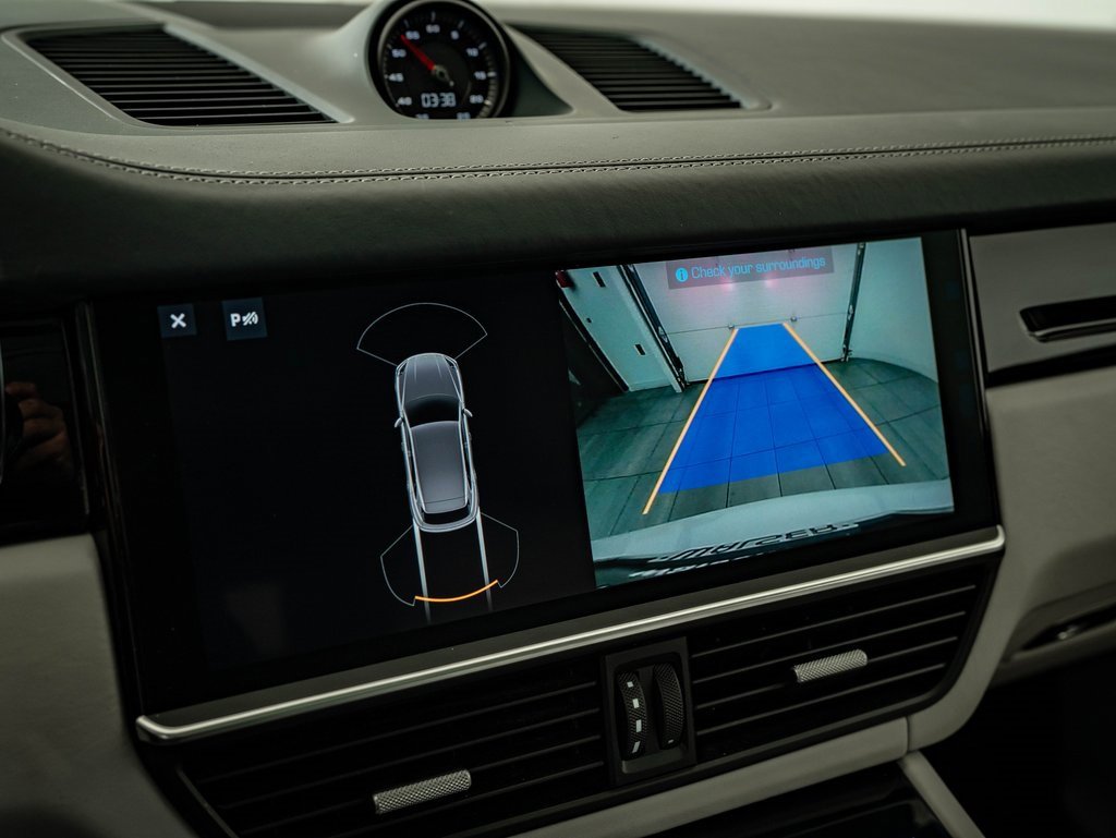 Used 2019 Porsche Cayenne S image 38