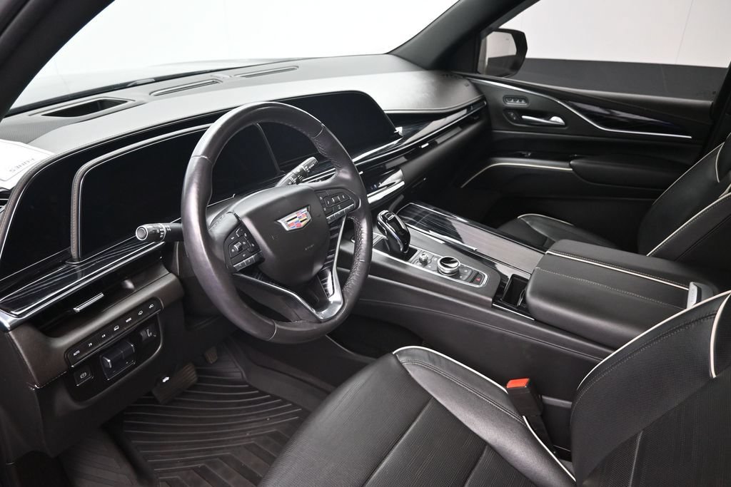 Used 2022 Cadillac Escalade Sport w/ Touring Package AWD/4WD image 19