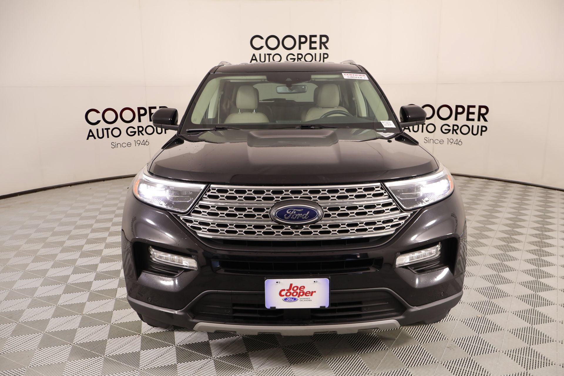 Used 2023 Ford Explorer Limited AWD/4WD image 10