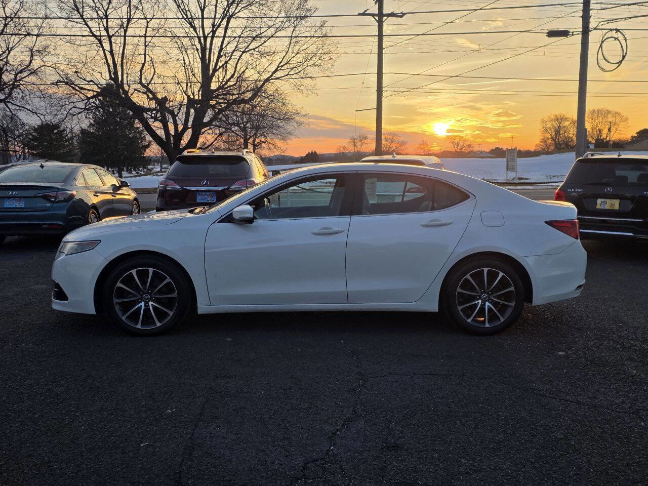 Used 2016 Acura TLX V6 image 4