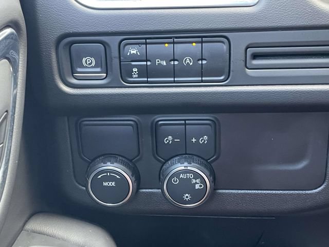 Used 2024 Chevrolet Suburban LS w/ Driver Alert Package RWD image 28