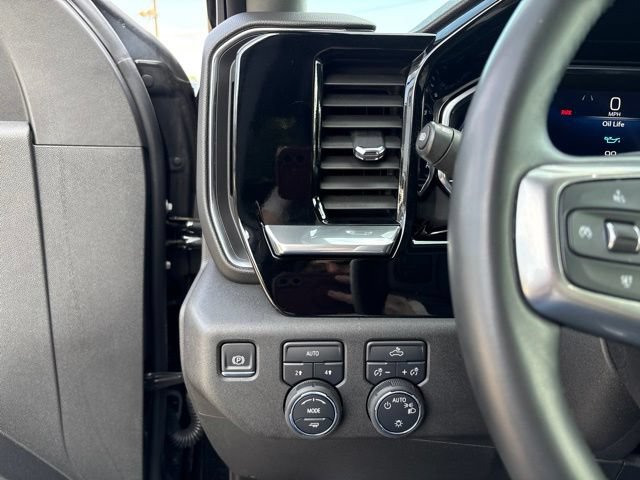 Used 2024 Chevrolet Silverado 1500 LT AWD/4WD image 17