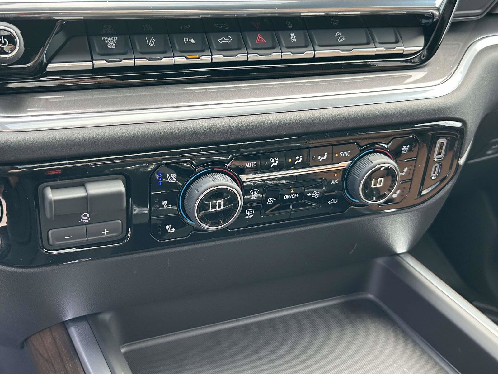 New 2026 Chevrolet Silverado 2500 High Country w/ High Country Premium Package image 24