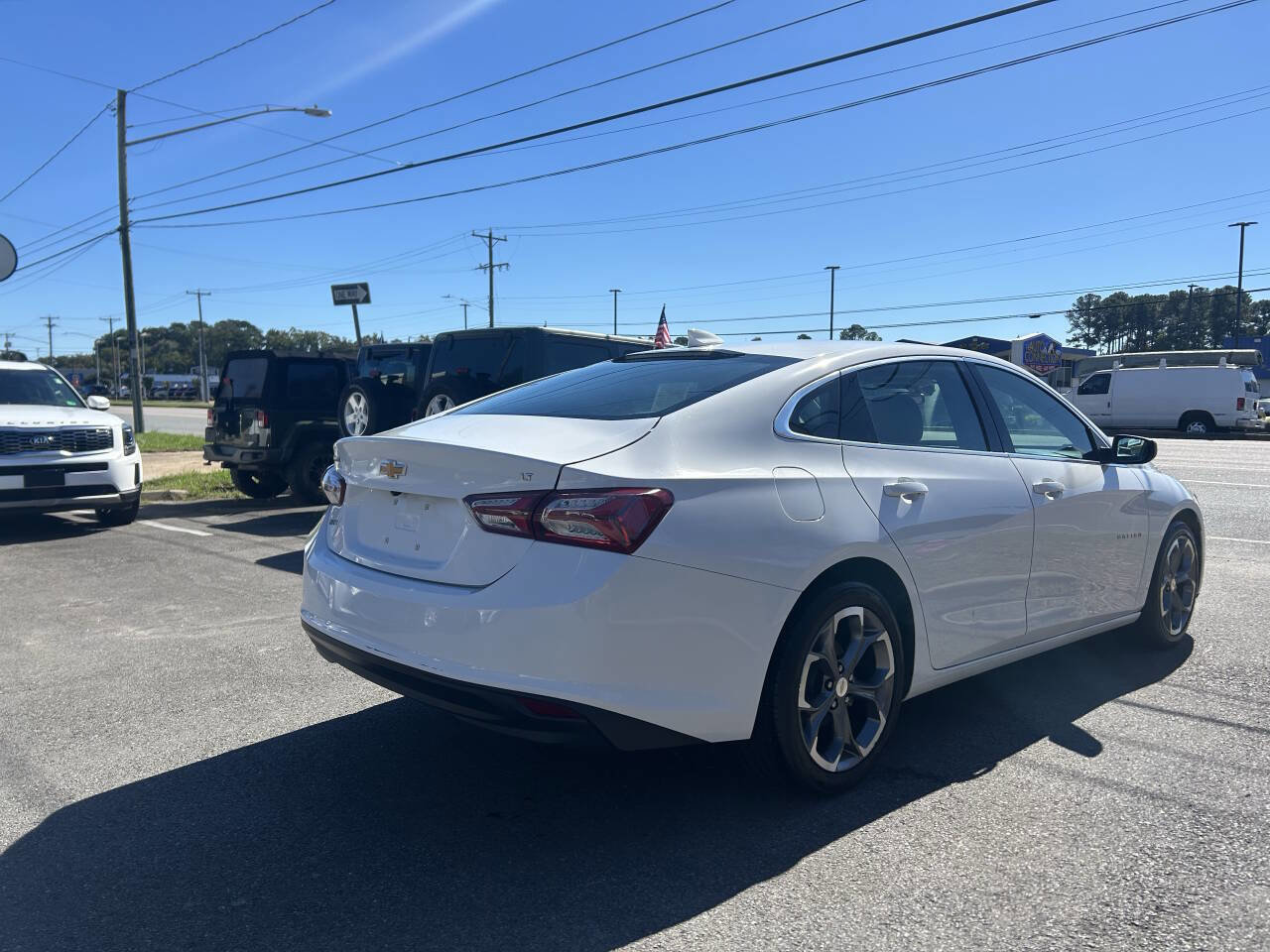 Used 2022 Chevrolet Malibu LT image 5