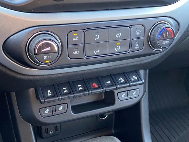 Used 2021 Chevrolet Colorado ZR2 image 18